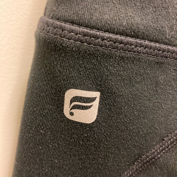 FABLETICS Black Leggings Sz M - Picture 6 of 7